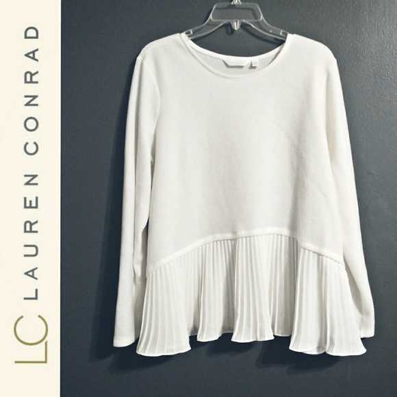 LC Lauren Conrad Tops - Lauren Conrad figure flatering long sleeve blouse